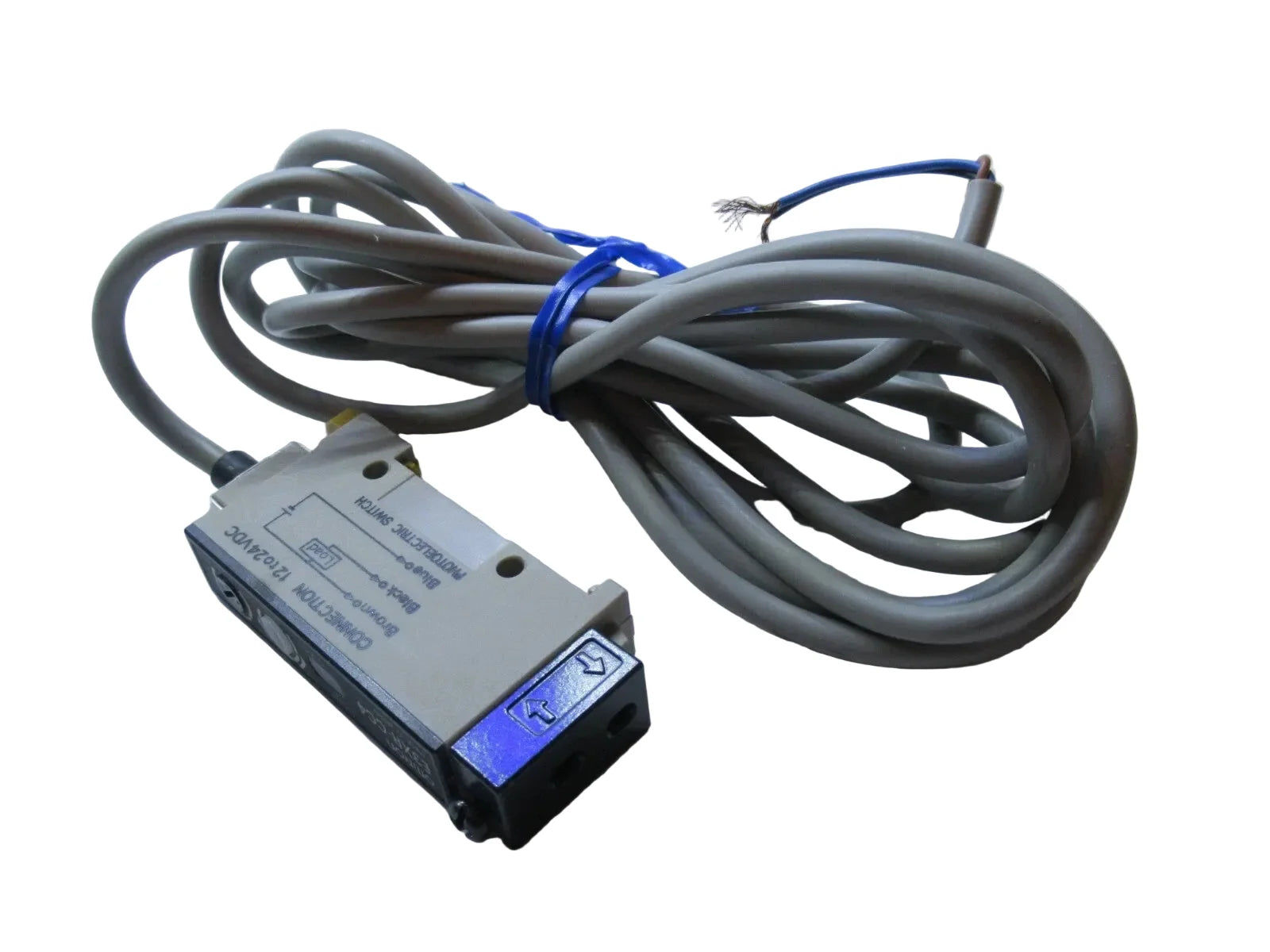 E3XR-CC4 | Omron 12–24VDC Fiber Optic Photoelectric Amplifier 2m Cable
