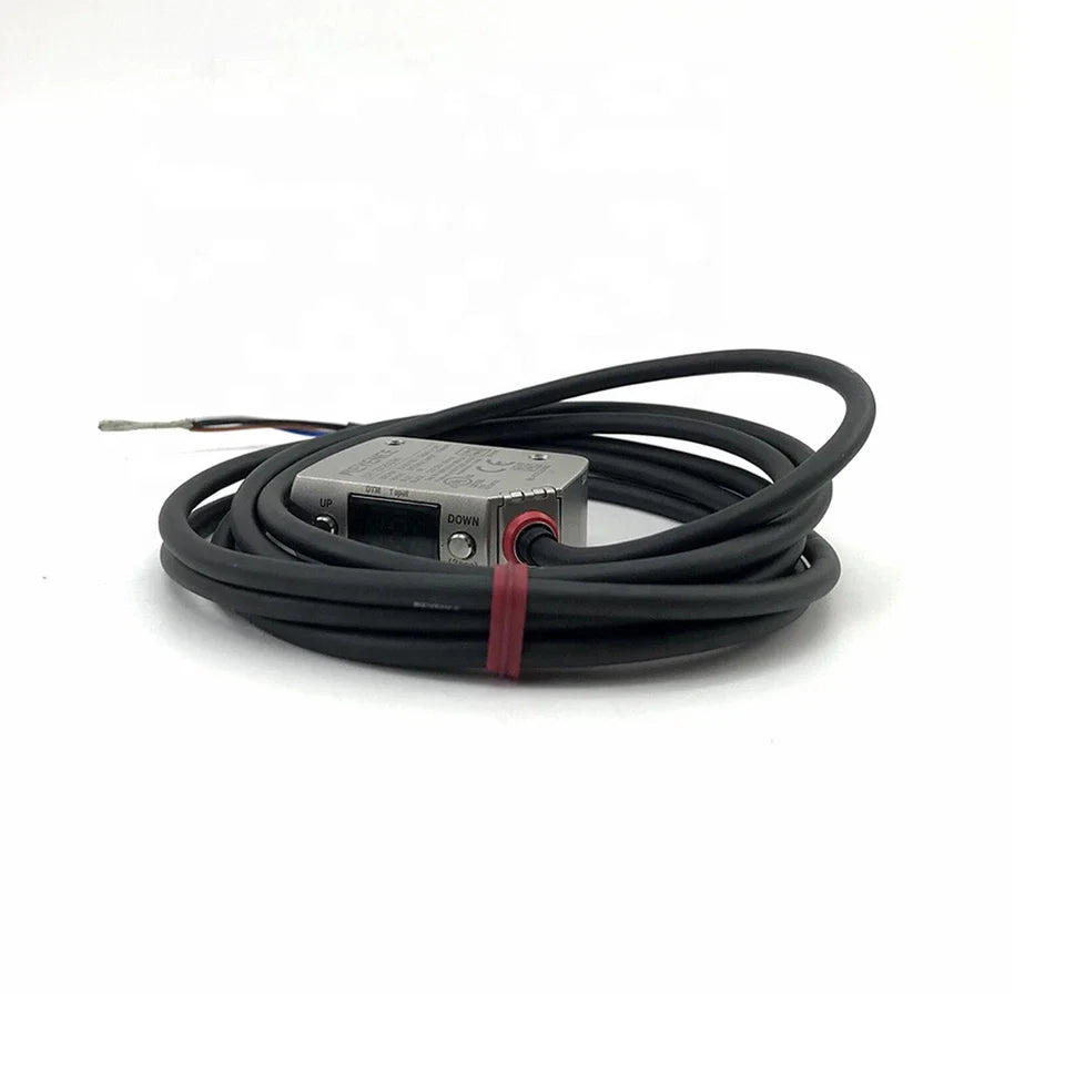 LR-ZB250AN | Keyence Stainless-Steel Laser Sensor, 35–250 mm Range, NPN Output, IP69K