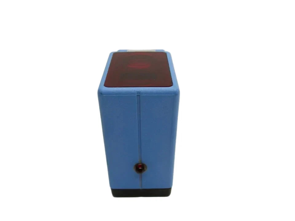 WT30-22 | SICK Photoelectric Proximity Sensor, Infrared, 25–200 mm