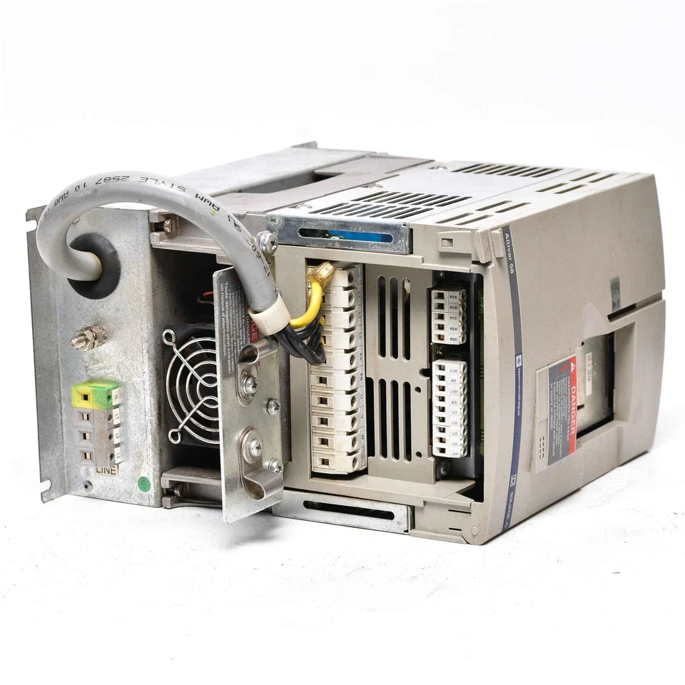 ATV58HU29N4 | Schneider Electric Altivar 58 AC Drive 1.5 kW 400–460 VAC
