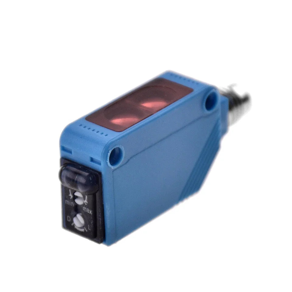 WT150-P460 | SICK Photoelectric Proximity Sensor with Background Suppression, 2–100 mm Range