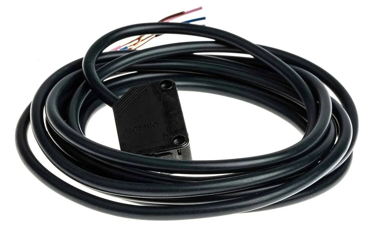 E3Z-LS81 | Omron Photoelectric Sensor 20–200mm PNP 12–24VDC IP67