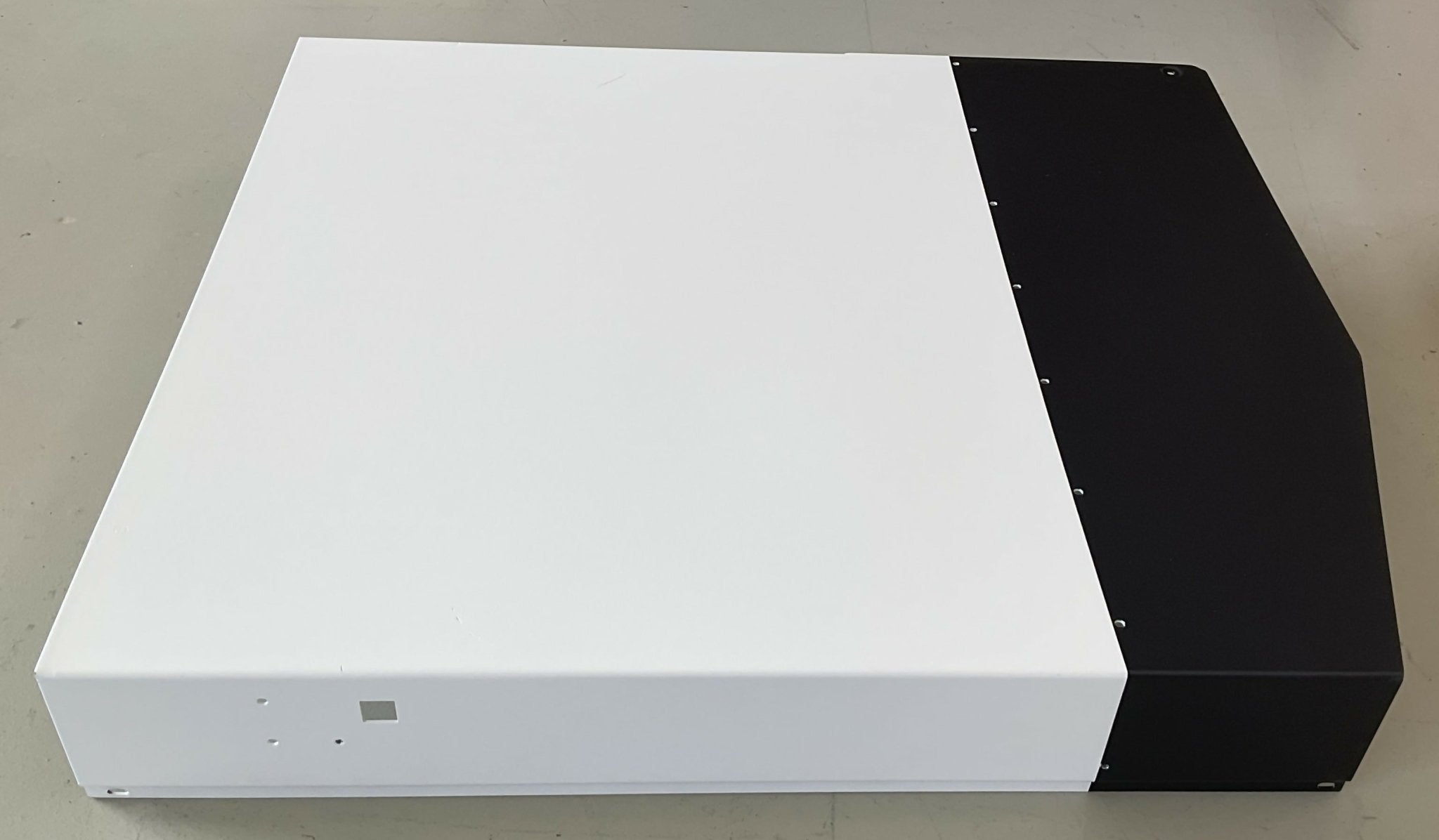 SIDE COVER (46-303785G1 REV A/46-270409G1) GE AMX 4