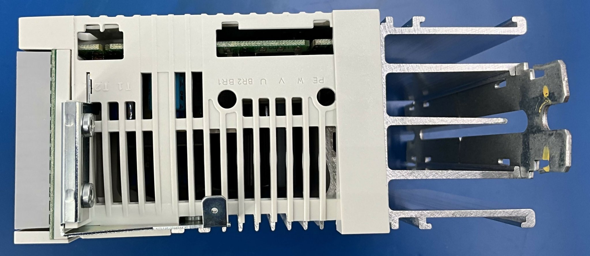 Table Motor Inverter (5161466 REV 2/E82EV371-2C) GE/LENZE