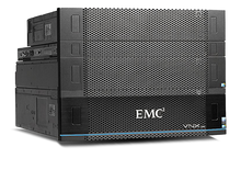 Carregar imagem no visualizador da galeria, V31-DAE-N-15 w/15x V3-VS6F-200 200GB SSD VNX vnx5300 vnx5100 vnxe3100
