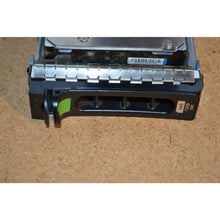 Carregar imagem no visualizador da galeria, Dell GY581 73GB 15K 3.5" LFF SAS 3Gbps Hard Drive w/ Tray ST373455SS 9Z3066-054 102646335383-FoxTI
